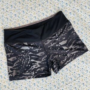 Under Armor Workout Shorts size Women’s size S/M